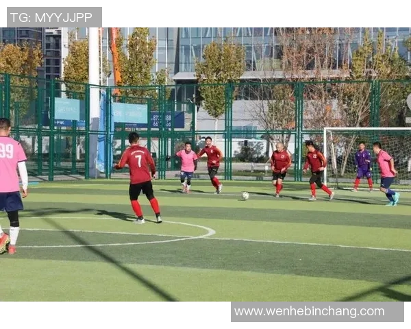 咸阳王府井足球明星闪耀赛场展现青春风采与激情拼搏精神